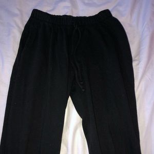 SO black relaxed joggers
